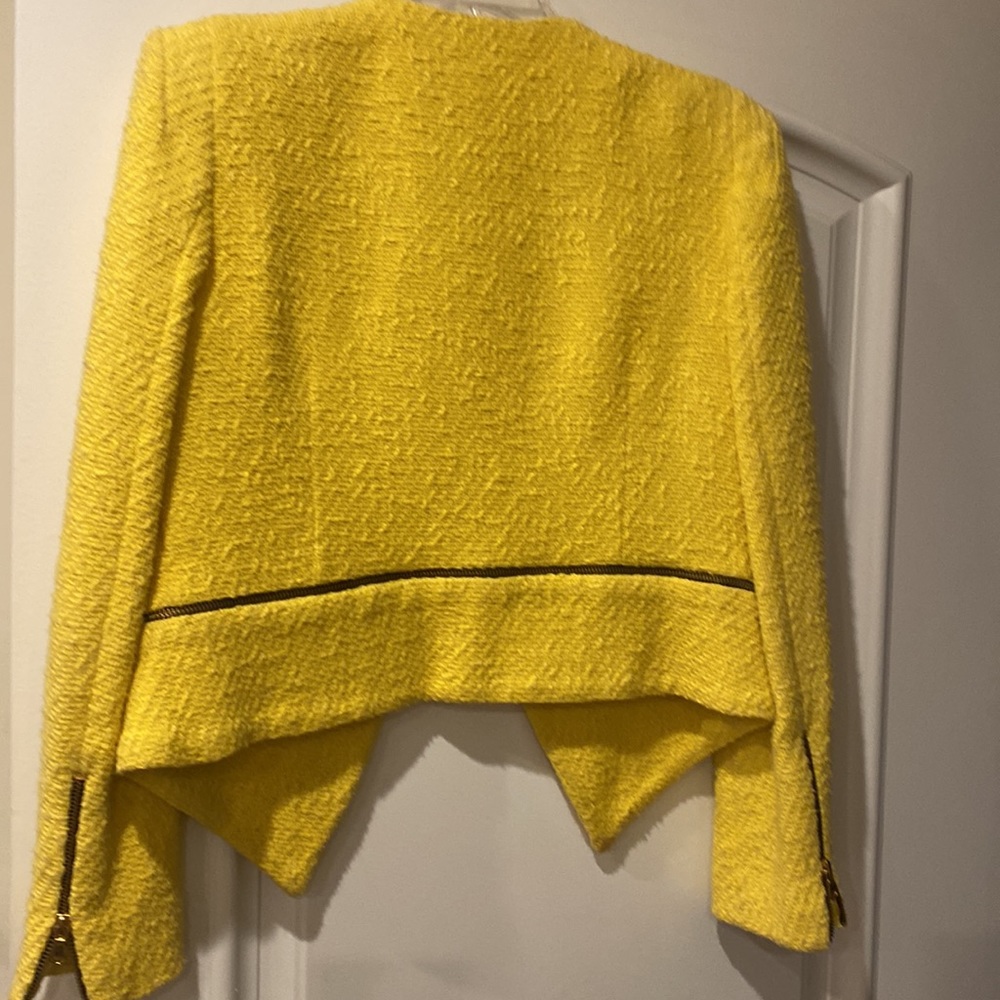 Zara - Picture 2 of 2